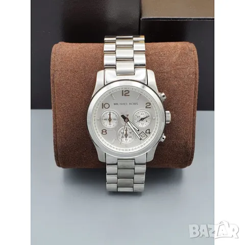 Michael Kors MK5076 Runway Chronograph, снимка 1 - Дамски - 47393926