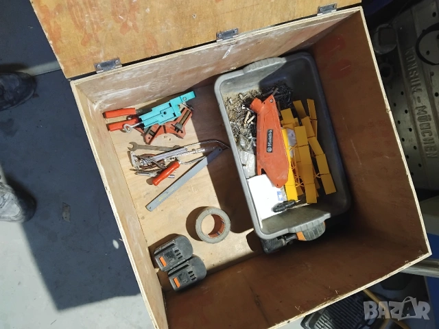 Дървена кутия с инструменти , снимка 7 - Куфари с инструменти - 53186310