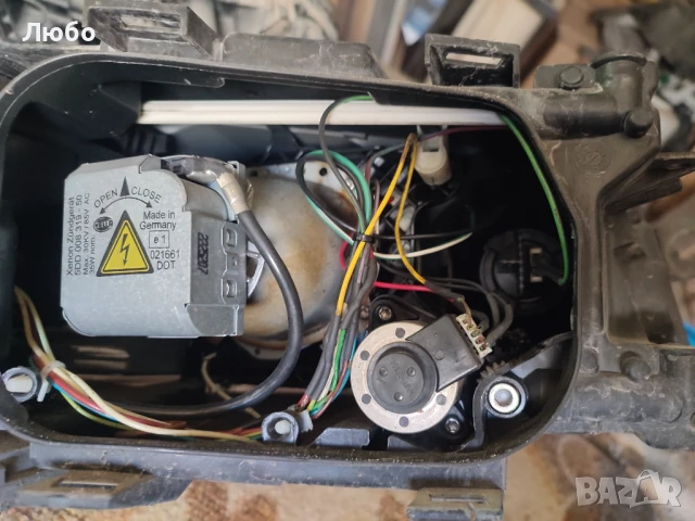 Ляв фар биксенон без завиване за Ауди А6 ц6 4ф Audi A6 c6 4f, снимка 6 - Части - 50769971