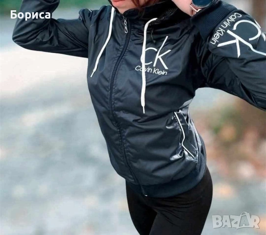 Дамско спортно яке тип Ветровка Calvin Klein 