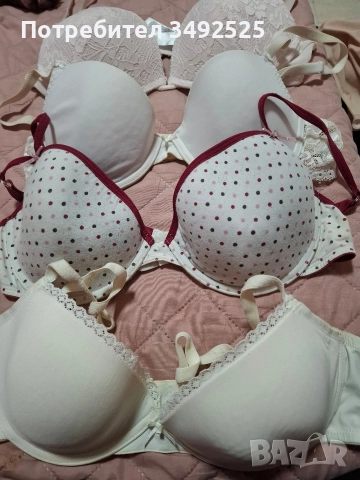 Продавам сутиени 75б , снимка 9 - Корсети, бюстиета, топове - 48617844