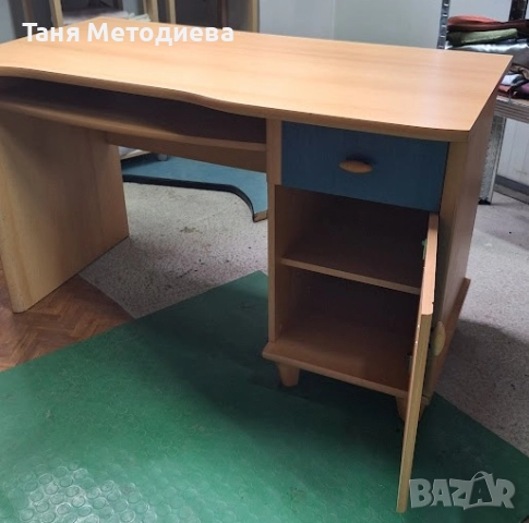 Комфортно практично бщро за компютър в дървесен цвят и синьо, снимка 4 - Бюра - 51925991