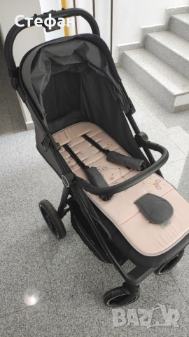 Детска количка ползвана миналото лято