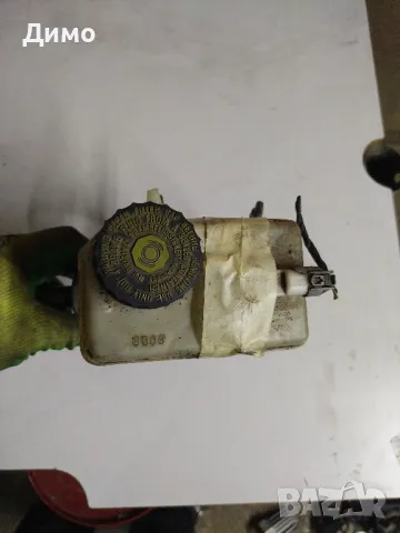 казанче спирачна течност бмв е46 bmw e46 , снимка 2 - Части - 49963553