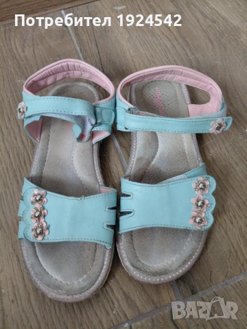 Сандали 33 номер