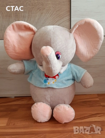 Голямо плюшено слонче със звук и Голяма плюшена играчкаСКУБИ-ДУ и жълто пате, снимка 2 - Плюшени играчки - 49005421