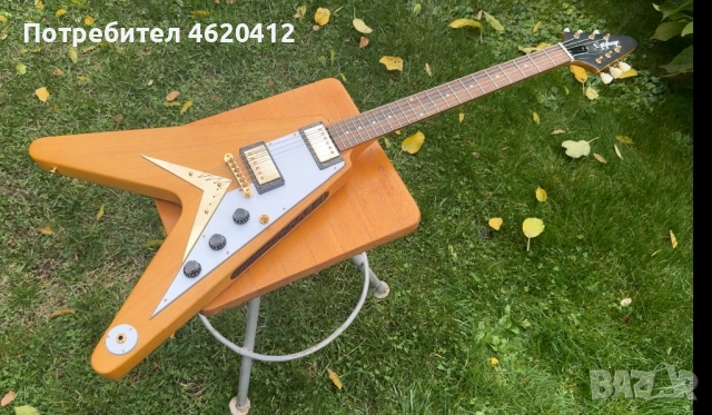 Epiphone Inspired by Gibson Custom 1958 Korina Flying V Aged Natural Gloss, снимка 2 - Китари - 52246463