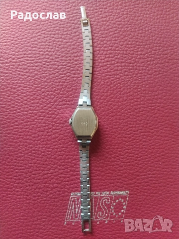 работещ дамски часовник Луч, снимка 2 - Дамски - 52033671
