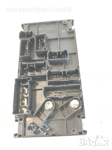 Кутия с предпазители за двигател Ee20Z за Subaru Outback 2.0 D 150Hp (2007) 82241AG060, снимка 2 - Части - 54228397