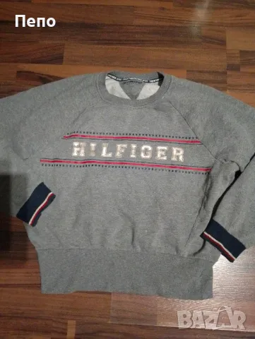 Блуза Tommy Hilfiger , снимка 1 - Блузи с дълъг ръкав и пуловери - 48089709