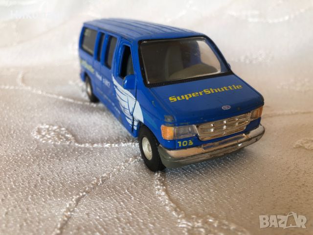 Рядък метален модел Ford E Series E-350 Cargo Van Super Shuttle, 1:43, 2011г. Tins'Toys, pullback , снимка 3 - Колекции - 45698079