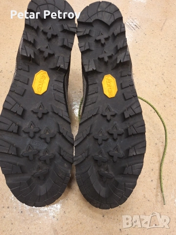 продавам обувки за туризъм DOLOMITE, снимка 4 - Оборудване и аксесоари за оръжия - 53028029