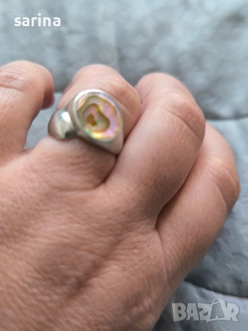 Сребърен пръстен с шарен камък, снимка 2 - Пръстени - 52935839