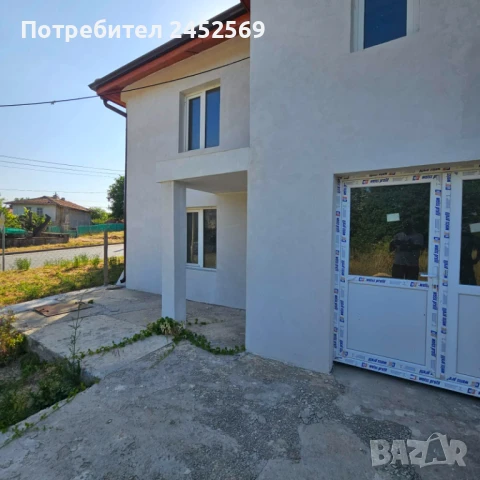 Продавам двуетажна къща в с.Изгрев,общ.Суворово,обл.Варна