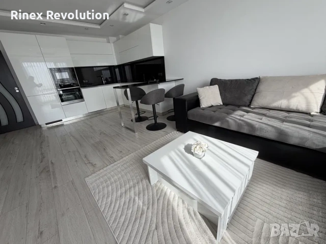 Тристаен апартамент под наем в Южен