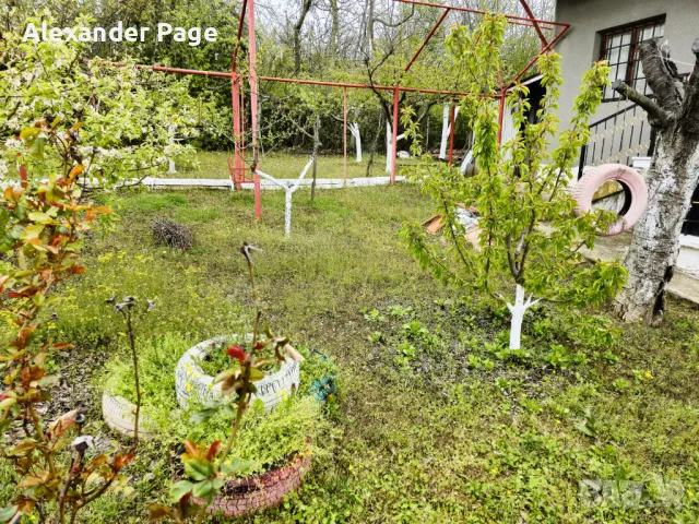 Вила с двор в гр. Русе, кв. Касева Чешма, Акациите, снимка 11 - Къщи - 50150490