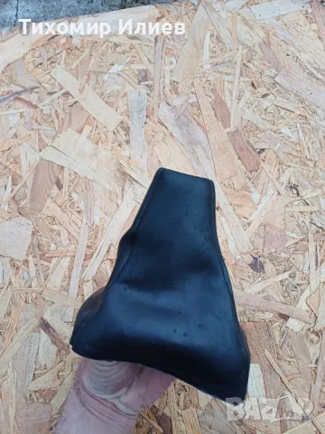 Маншон за скоростен лост на Мерцедес 124, снимка 2 - Аксесоари и консумативи - 49756280