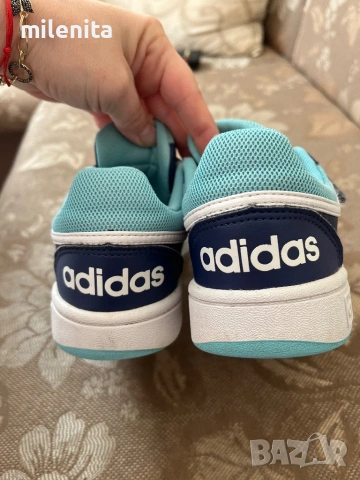 Детски маратонки adidas 34 номер, снимка 3 - Детски маратонки - 53895769