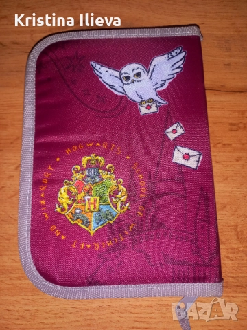 Ергономична ученическа раница с подарък несесер, снимка 3 - Раници - 51672520