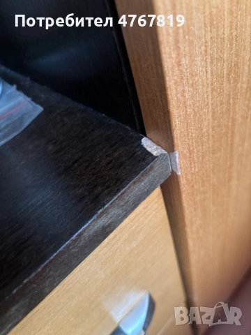 ПОДАРЯВАМ Секция в отлично състояние с 2 гардероба СОБСТВЕН ТРАНСПОРТ. ДО 27.03, снимка 10 - Секции и витрини - 53862969