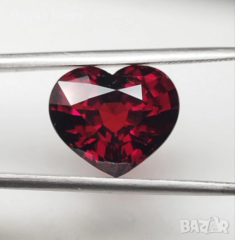 Изключителен Голям И Красив Естествен Спесартит Гранат 8.24 Карата, Сърцевидна Форма!  , снимка 10 - Други - 53893835