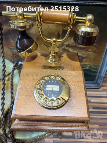 стар френски ретро телефон