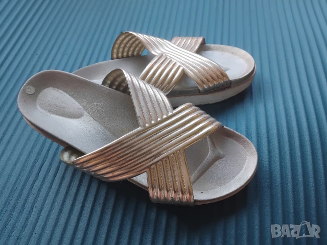 Дамски летни чехли / сандали