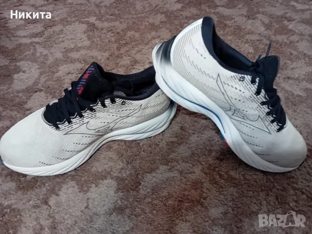 Mizuno 41 номер-Виетнам, снимка 2 - Маратонки - 48587323