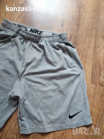 Nike - страхотни мъжки панталони M, снимка 3 - Спортни дрехи, екипи - 51045000