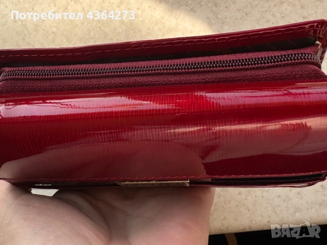 Дамски портфейл, снимка 4 - Портфейли, портмонета - 53743860