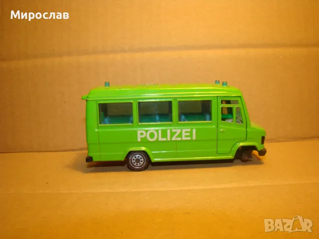 SIKU 1:55 Mercedes Benz 809 POLICE ПОЛИЦИЯ МОДЕЛ, снимка 3 - Колекции - 48456907