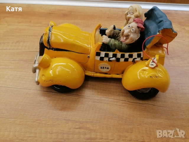 Карикатурна касичка за такси, снимка 2 - Колекции - 52434966