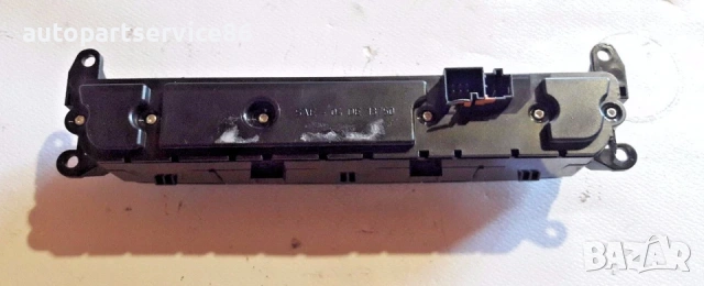 Бутон за аварийни светлини и нагревател на седалка 3.0 CDI за Mercedes ML (2011) A1648709910, снимка 2 - Части - 54077371