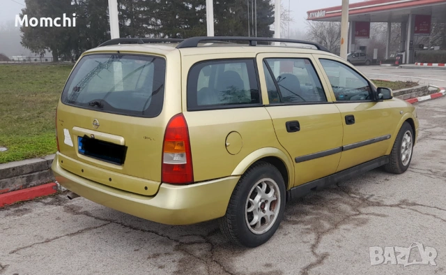 Опел Астра 1,6MI Автомат, снимка 3 - Автомобили и джипове - 53610884
