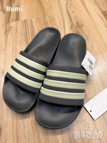 Чисто нови оригинални чехли adidas Adilette Shower! 42,43 н, снимка 2 - Мъжки чехли - 52249402