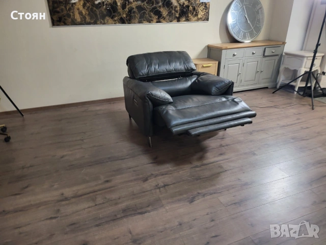 Тъмно сив графитен кожен фотьойл с електрически механизъм, снимка 4 - Дивани и мека мебел - 53699202