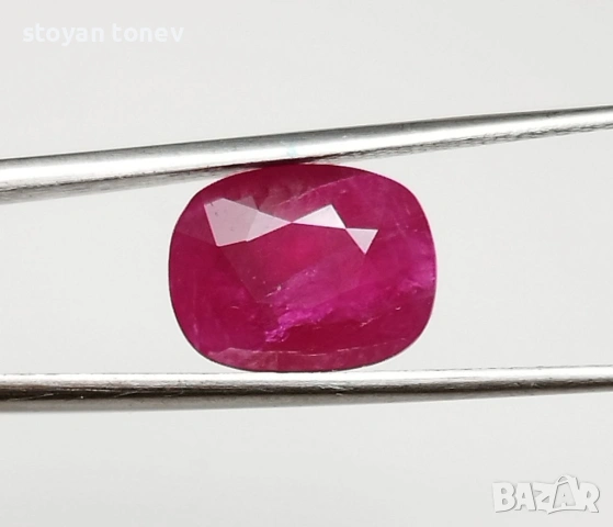 Рядък Ненагряван Африкански Рубин 3.49кт с Vivid пурпурно-Червен Огън! Сертифициран! Нов!, снимка 7 - Други - 53652220