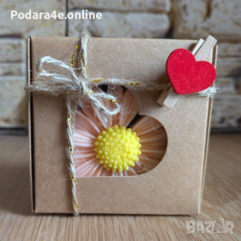 Подаръчна кутийка Маргаритка за Осми Март от ароматен глицеринов сапун, снимка 13 - Подаръци за жени - 53467705
