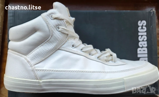 Високи, бели, мъжки маратонки Pull&Bear, снимка 4 - Маратонки - 50760666