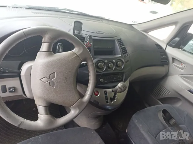  Топ цена Mitsubishi Grandis 2.4 mivec, снимка 8 - Автомобили и джипове - 49657923