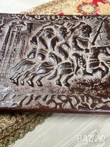 Ръчно изработен албум СБХ Естествена кожа с релефно изображение Размери-35/24.5 см Оризовата хартия , снимка 9 - Други - 53027669