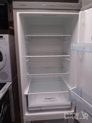 Иноксов комбиниран хладилник с фризер Бош Bosch А++ с две години гаранция!, снимка 4 - Хладилници - 53992012