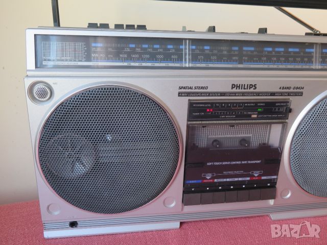 PHILIPS D-8434-радиокасетофон-1982г, снимка 2 - Радиокасетофони, транзистори - 46757067