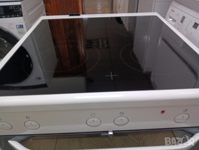 Като нова свободно стояща печка с керамичен плот Voss с две години гаранция!, снимка 6 - Печки, фурни - 53040111