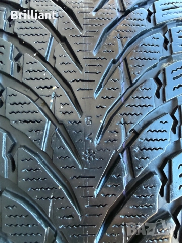 Зимни гуми Nokian WR SUV 235/55/19, снимка 8 - Гуми и джанти - 52265359