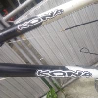 Градски велосипед KONA  26 цолови капли  21 палцови скорости Shimano Egaxe Размер - дължинана рамка, снимка 13 - Велосипеди - 45747210