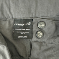 Дамски туристически шорти Norrona Bitihorn Lightweight Shorts, снимка 5 - Къси панталони и бермуди - 45071823