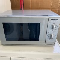 Микровълнова печка Panasonic -20 л,мод:NN-E221MM, снимка 1 - Микровълнови - 45539629