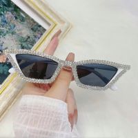 Дамски слънчеви очила с камъни , снимка 4 - Слънчеви и диоптрични очила - 45805656