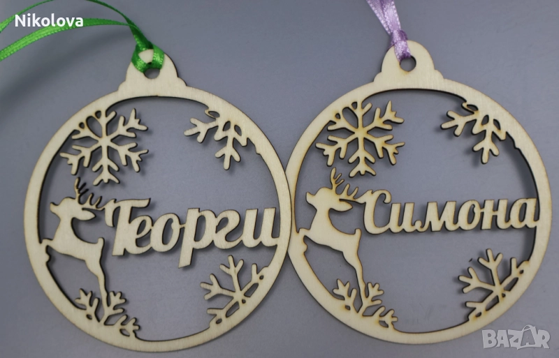 Персонализирана коледна топка с еленче и име – дървена украса за елха, снимка 1